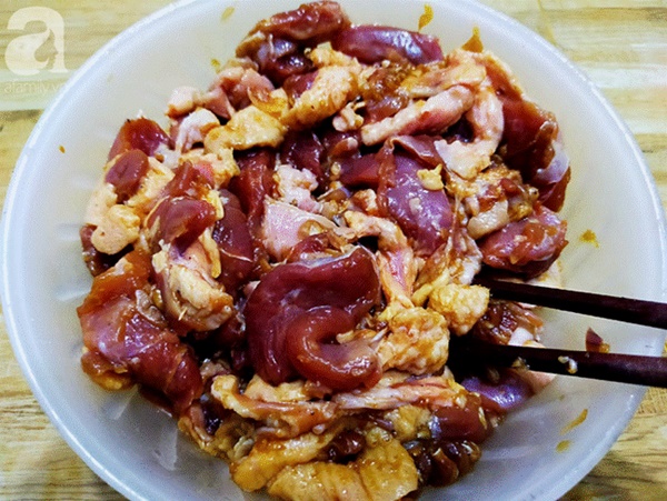 Buổi chiều làm món vịt nướng sả&nbsp;chồng con chỉ có mà nức nở khen ngon, gắp không ngừng đũa!-2