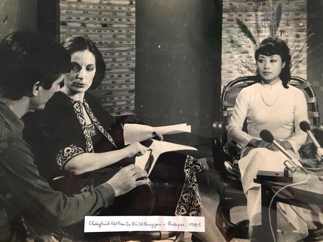 Sửng sốt diện mạo trẻ trung ở tuổi 72 của NSƯT Kim Tiến - giọng đọc huyền thoại VTV-6