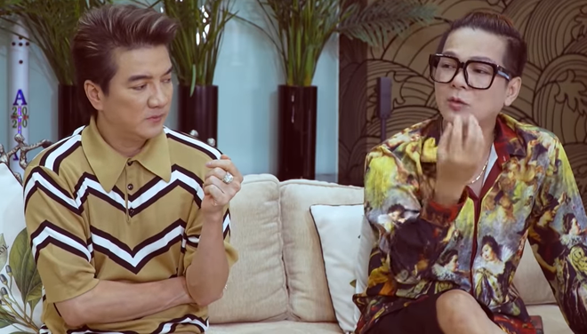 Vũ Hà bị giật mic hỏi anh có bị bê đê không và cách đáp trả sâu cay-4