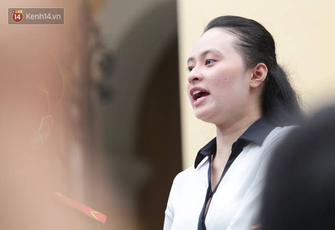 ẢNH: Văn Kính Dương cùng người tình Ngọc Miu tươi cười rời tòa, các nữ bị cáo khác bật khóc khi nghe HĐXX tuyên án-19