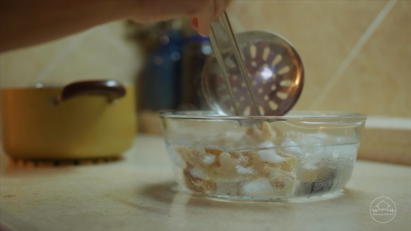 Cách làm chân gà xào cay kiểu Hàn cho ông xã nhâm nhi sau giờ làm, đảm bảo chẳng đòi ra ngoài nhậu nữa-2