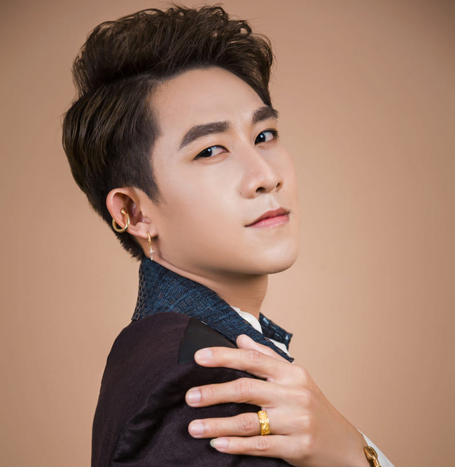TiTi (HKT) bị bạn thân tố bỏ rơi vợ con ở quê nhà để cặp kè yêu đương với Nhật Kim Anh?-1
