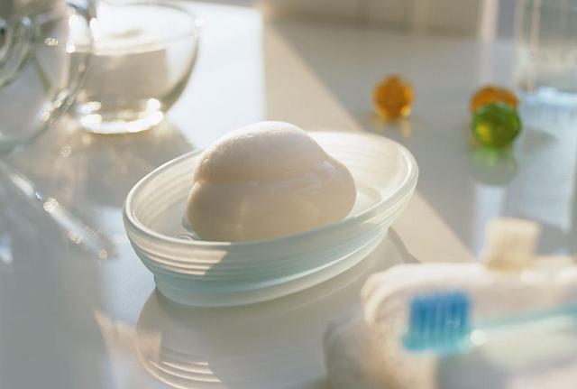 Xà phòng không chỉ để tắm mà còn có rất nhiều công dụng kỳ diệu khác, đặc biệt là trong mùa dịch này-4