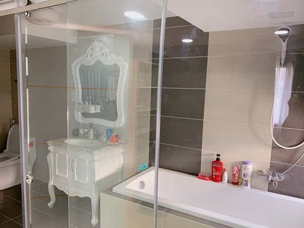 Người yêu kém 12 tuổi sinh con, Sỹ Luân đập tường 2 căn hộ làm nơi nghỉ dưỡng-10