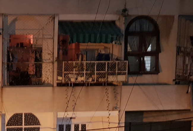 Con gái và cháu ngoại bệnh nhân 420 tại chung cư Lạc Long Quân âm tính với COVID-19, người Sài Gòn thở phào-2