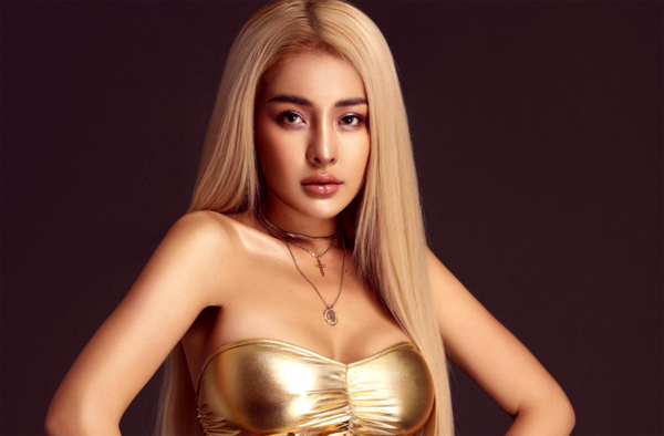 Phạt 40 triệu quán bar Ngân 98 mặc phản cảm biểu diễn-1