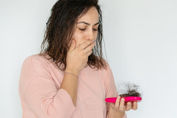 Triệu chứng mới phổ biến khiến bệnh nhân Covid-19 hoảng sợ-1