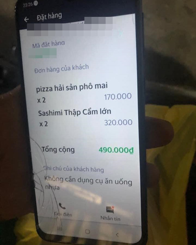 11 giờ đêm shipper bị bom hàng, nhìn màn hình điện thoại của chú lại càng bức xúc-3
