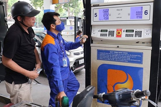 Giá xăng dầu tăng lên mức mới từ 15h chiều nay