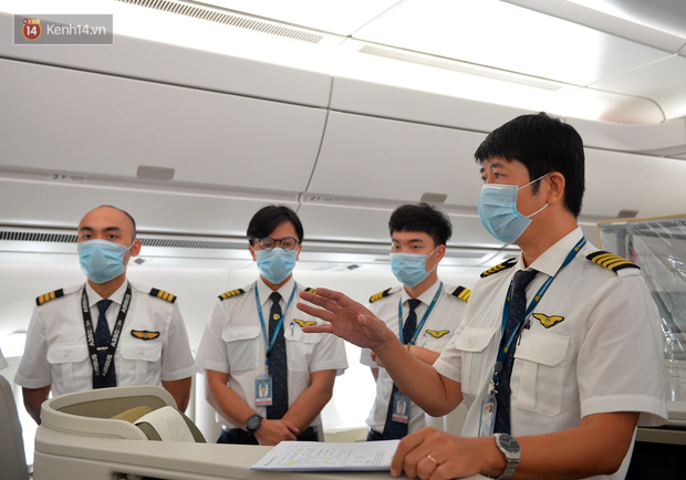 Ảnh: Bên trong chuyến bay đặc biệt đón 120 công dân nhiễm Covid-19 tại Guinea Xích đạo về nước-3