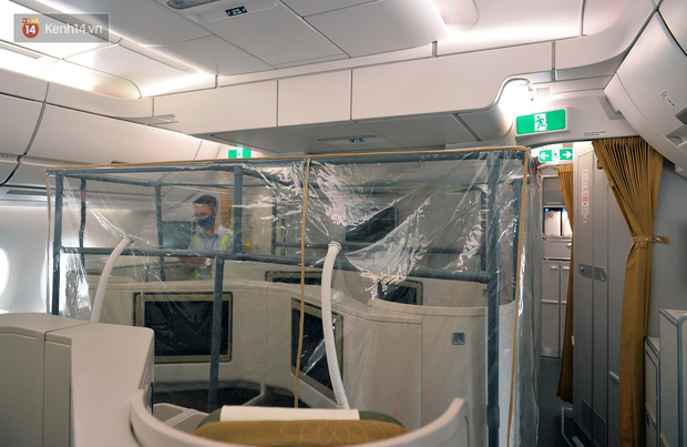 Ảnh: Bên trong chuyến bay đặc biệt đón 120 công dân nhiễm Covid-19 tại Guinea Xích đạo về nước-6