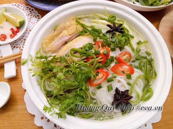 Cách nấu phở gà chuẩn vị ngon ngọt đậm đà ngay tại nhà-3