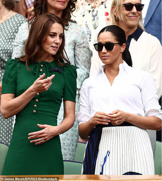 Công nương Kate từng tinh tế gửi thông điệp muốn giữ hoà khí với em dâu, nhưng chính Meghan Markle là người cố ý phớt lờ?-1