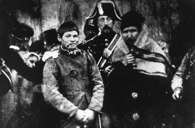 Loạt những bức ảnh đầu tiên của nhân loại cho thấy một thế giới hoàn toàn khác, mang lại cảm giác từ ngỡ ngàng đến sởn tóc gáy-6