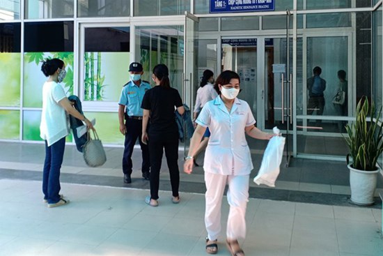 Công bố lịch trình di chuyển và thời gian sinh hoạt của 8 bệnh nhân mắc COVID-19 mới nhất: Bệnh nhân 444 đi uống cà phê nhiều lần ở một quán