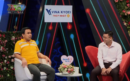 Cô gái chia sẻ giỏi chuyện giường chiếu” khiến cả trường quay bối rối, mẹ ôm mặt cười không ngớt-1