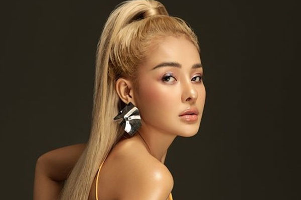 Sau quyết định cấm biểu diễn 4 tháng vì trang phục hở hang phản cảm, Ngân 98 lại tung ảnh bán khỏa thân khoe lưng trần và vòng 1 lấp ló?-3