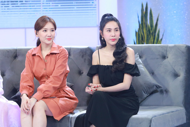 Cách hành xử của Thủy Tiên khi phát hiện vết son trên áo chồng-1