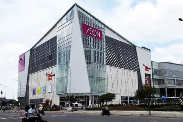 Bệnh nhân 458 mắc Covid-19 từng đến chợ, ăn uống tại nhiều hàng quán và phụ em gái bán trà sữa trước khi có biểu hiện sốt, tức ngực-2