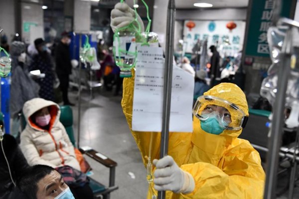 Đến công ty làm việc trong mùa dịch Covid-19, bác sĩ khuyên mỗi người nên tuân thủ các nguyên tắc sau đây để tự mình phòng tránh bệnh-3