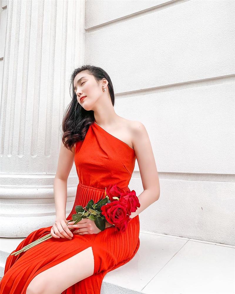 Tăng 13kg vì bầu bí, Lan Khuê đã làm thế nào để lấy lại vòng eo sau 8 tháng làm mẹ bỉm sữa?-9