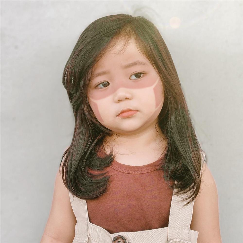 Xôn xao khắp Facebook: Xuất hiện nhiều em bé bị cháy nắng bá đạo, in hằn nguyên chiếc khẩu trang trên mặt, chuyện gì đang xảy ra?-3