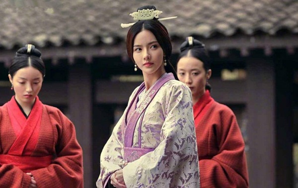 Quá trình tuyển chọn phi tần thời nhà Minh: 5000 nữ nhân phải trải qua 8 vòng kiểm tra khắc nghiệt nhưng điều kiện ưu tiên không ai nghĩ đến-2