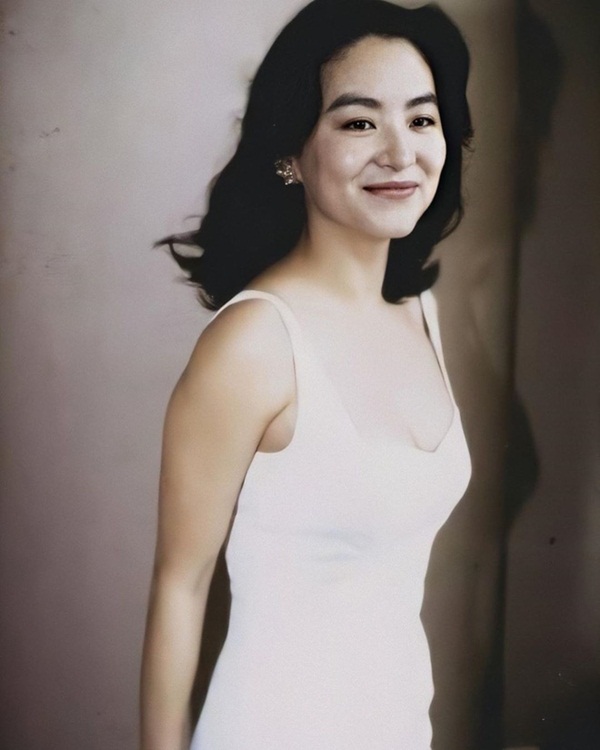 Nhan sắc tuổi U70 của đệ nhất mỹ nhân khiến Châu Tinh Trì ngưỡng mộ, mê mẩn-5