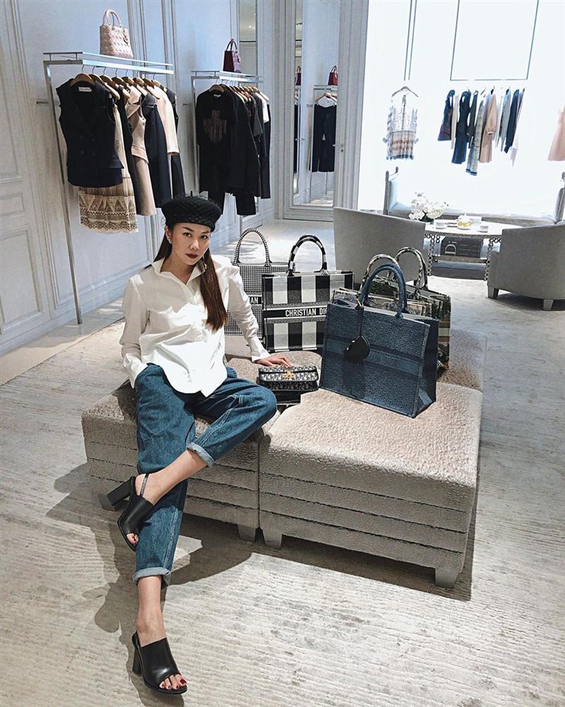 Diện quần jeans, mỹ nhân Việt cứ mix với 4 kiểu giày sau là trọn vẹn xịn đẹp và có khi còn kéo chân dài tít tắp-12