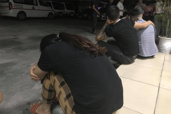 Danh tính 4 nạn nhân tử vong trong vụ sập giàn cẩu kính kinh hoàng ở Hà Nội-3