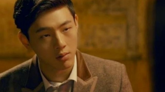 Nhìn mâm cơm đạm bạc của gia đình tôi, mẹ vợ đã bật khóc rồi sau đó triệu tập họp gia đình và công bố một tin chấn động-1