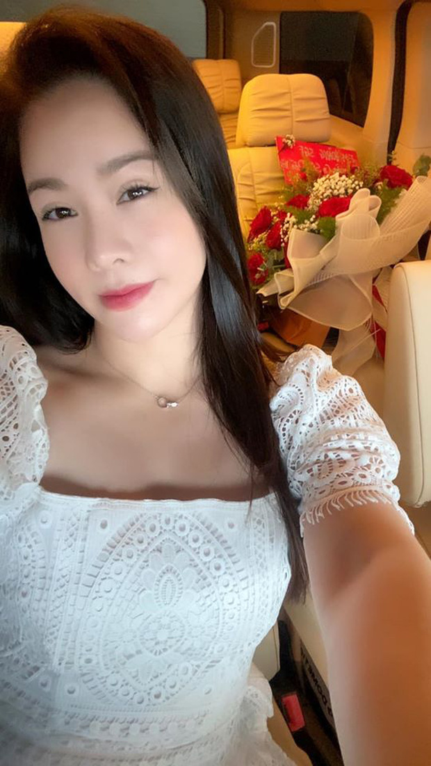 Hồ Gia Hùng thông báo khởi kiện, Nhật Kim Anh vui vẻ tậu xe, còn TiTi thì sao?-2