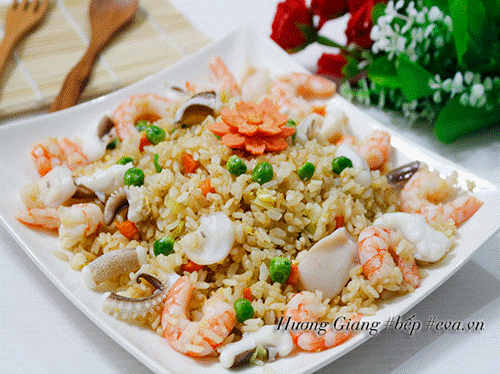 Cơm chiên hải sản ngon, cách làm đơn giản tại nhà ngon như ngoài quán-4