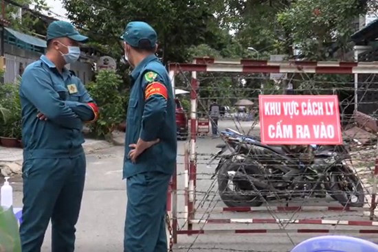 TP.HCM tiếp tục phong tỏa thêm 1 tuyến đường sau ca nghi nhiễm Covid-19 trở về từ Đà Nẵng