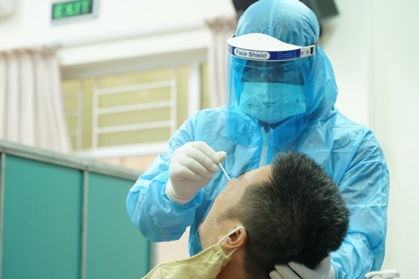 Bộ Y tế ra thông báo khẩn số 19 tìm người từng đến bệnh viện và chuyến bay từ Đà Nẵng về Hà Nội-1