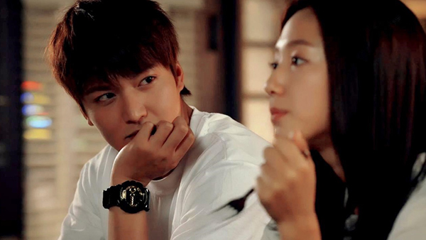 Đêm đến tôi lại bất lực với vợ khi em đòi chiều theo cách ngược đời-1