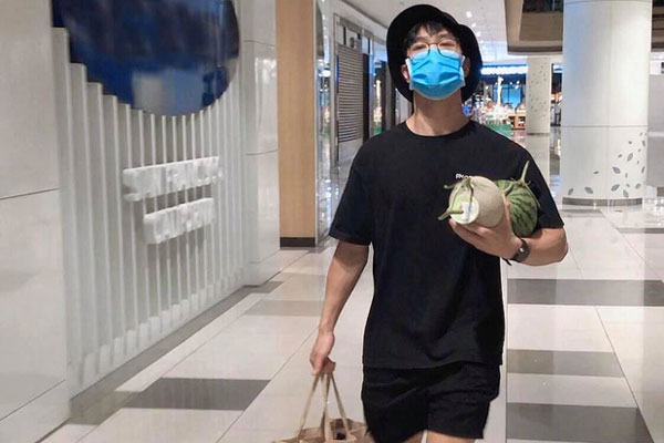 Lộ hình ảnh hiếm hoi Công Phượng dẫn vợ Viên Minh đi dự tiệc chia tay HLV Hàn Quốc-2