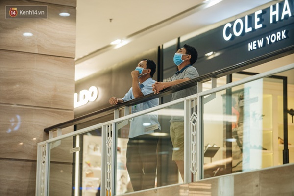 Hà Nội kích hoạt ngay lập tức các biện pháp phòng, chống Covid-19 trong tình hình mới-12