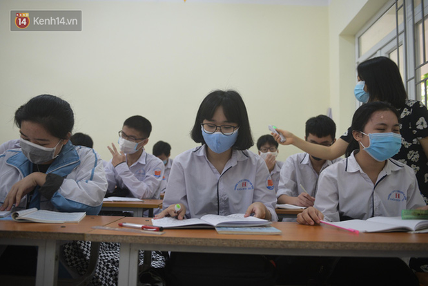 Danh sách các trường ĐH cho sinh viên nghỉ học tránh dịch; cấm thi nếu không khai báo y tế-2
