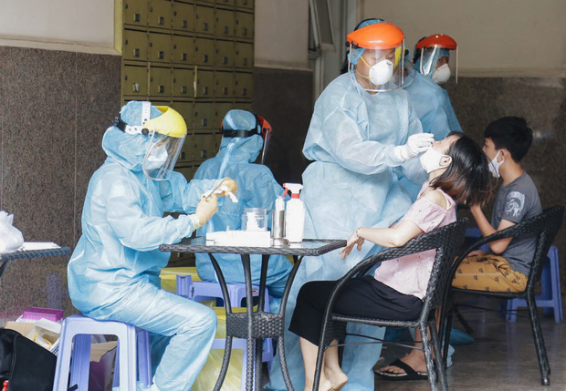 TP. HCM: Phong toả một chung cư ở quận 12, cách ly hơn 100 hộ dân-4