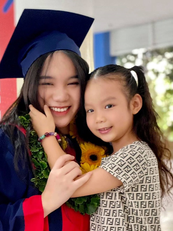 Học lỏm bí quyết khéo dạy con của Á hậu Trịnh Kim Chi: Gái lớn có tài lại có nết; gái nhỏ giản dị, khiêm nhường-5