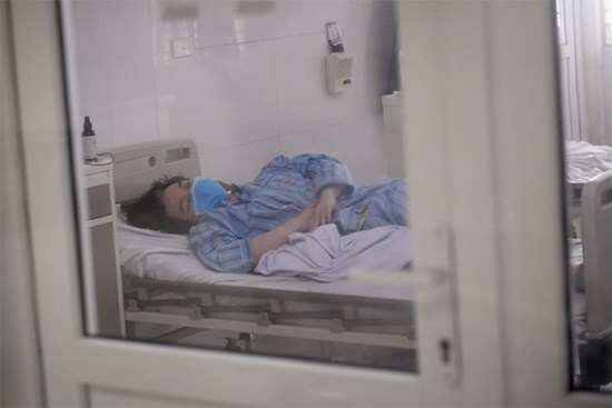 5 bệnh nhân Covid-19 đang nguy kịch, một nhân viên y tế diễn biến nặng