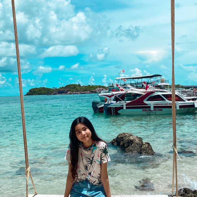 Gái út nhà Quyền Linh khoe ảnh xinh không tì vết: Lọ Lem được ví như Hoa hậu thì Hạt Dẻ cũng phải Hoa khôi-5