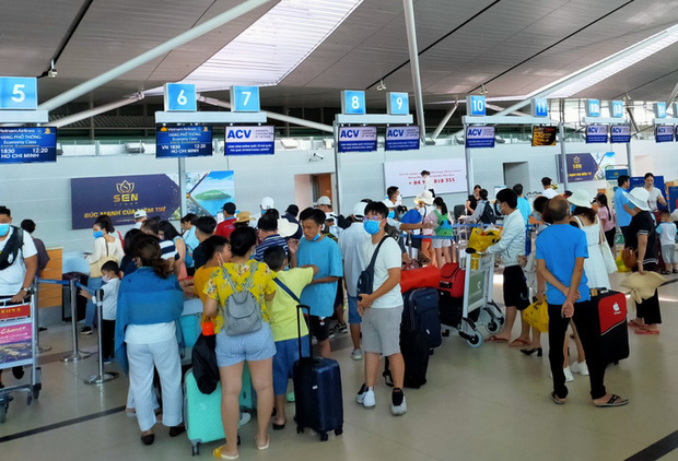 Miễn phí thay đổi chuyến bay, giờ bay, hành trình mọi chuyến bay nội địa-1