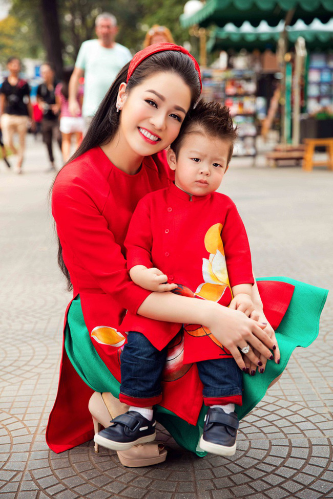 Giữa lùm xùm với Titi (HKT), dân tình bất ngờ đào mộ thông tin Nhật Kim Anh nhường quyền nuôi con vì không đủ tài chính-1