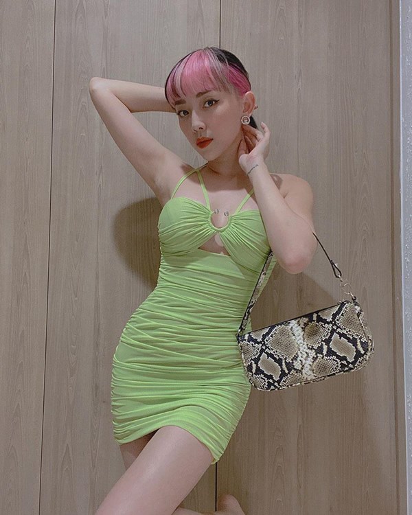 Đụng hàng loạt sao Việt trắng trẻo, hoa hậu Vbiz chứng tỏ da ngăm vẫn vô tư mặc màu nổi-8