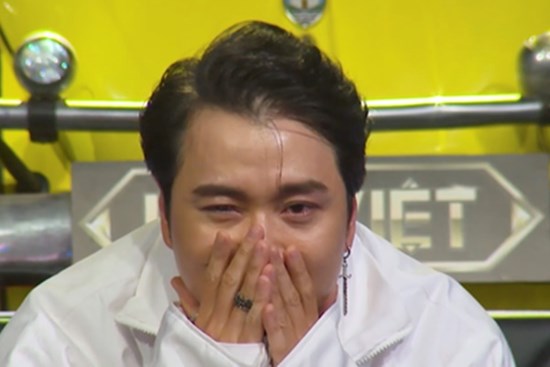 Trấn Thành, Karik bật khóc khi nghe bài rap về cha