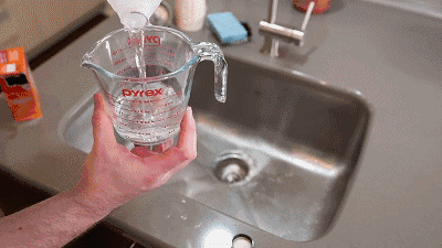 Cống thoát nước bị tắc, ném ngay viên này xuống đường ống sạch ngay chưa đầy một phút-6