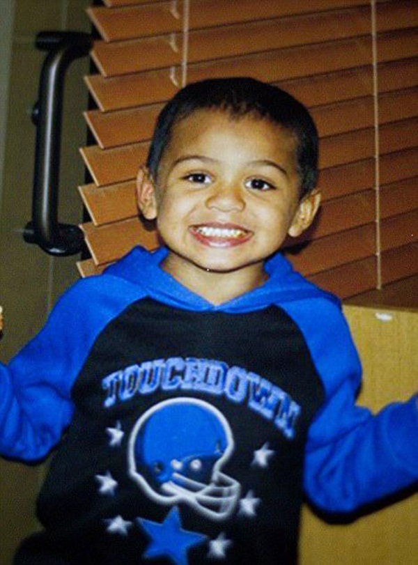 Phần thi thể của bé trai trong chuồng động vật hé lộ cuộc sống địa ngục bên trong ngôi nhà đầy camera giám sát, lúc chết cũng không được yên-1