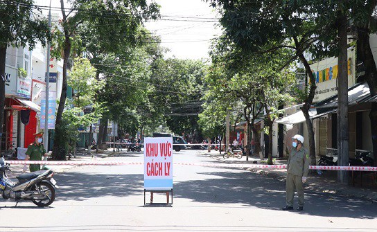 Choáng váng với đường đi của bệnh nhân 601, sau đó cả thành phố phải cách ly xã hội-1